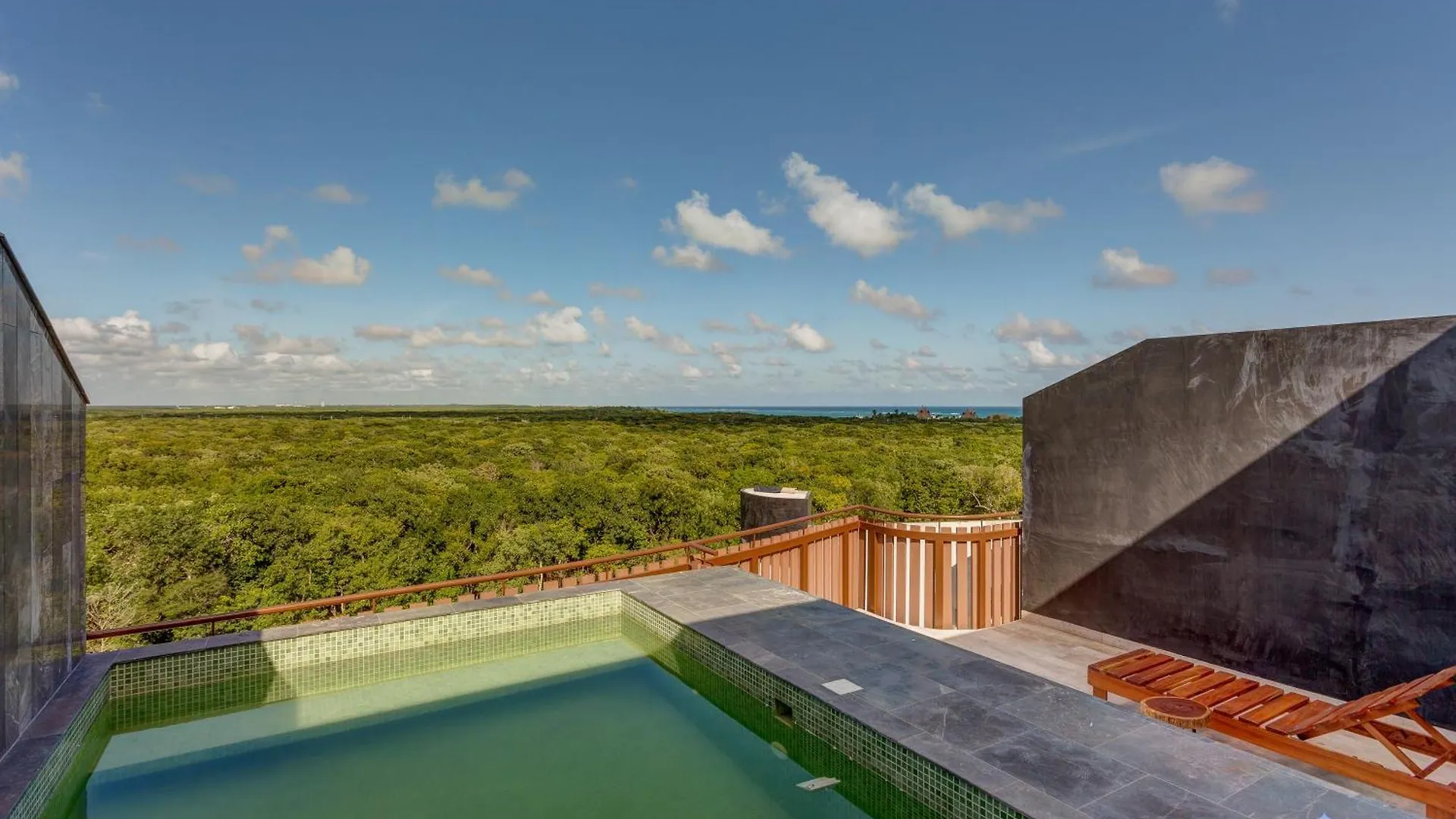 Ocean Views Luxury Community Private Rooftop Pool Tulum